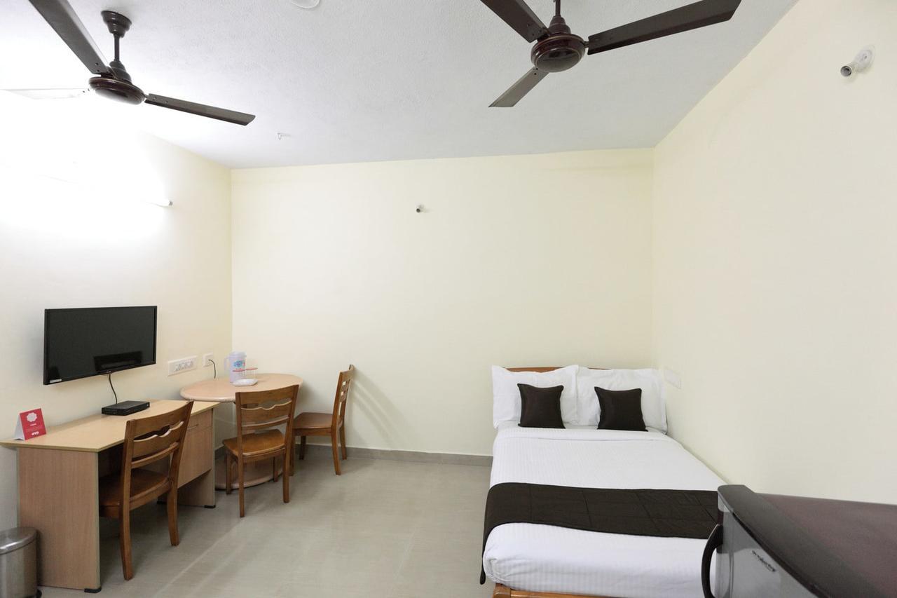 Oyo 16622 Vasantham Guest House Chennai Dış mekan fotoğraf