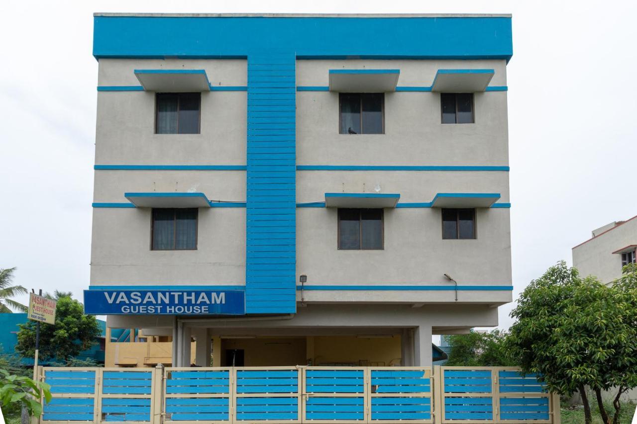 Oyo 16622 Vasantham Guest House Chennai Dış mekan fotoğraf