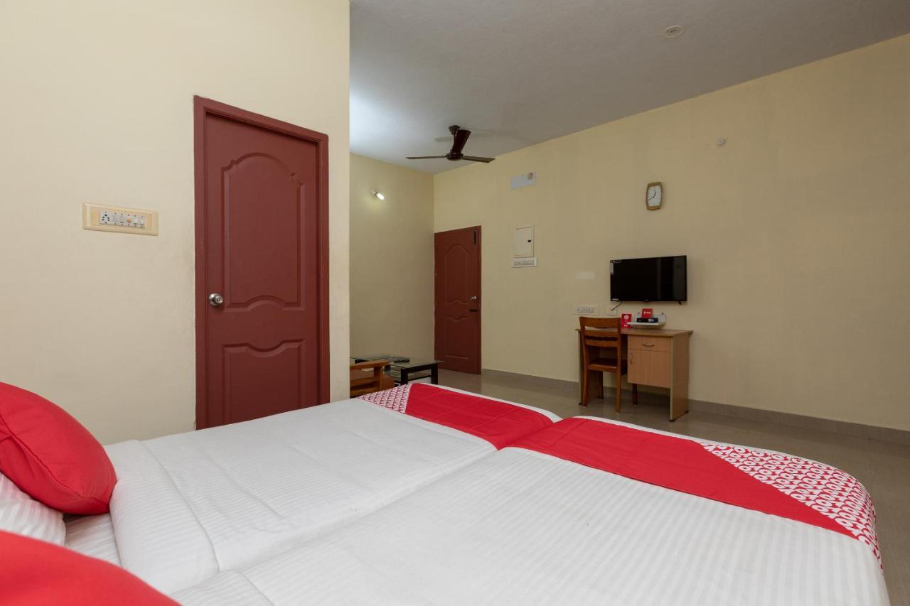 Oyo 16622 Vasantham Guest House Chennai Dış mekan fotoğraf