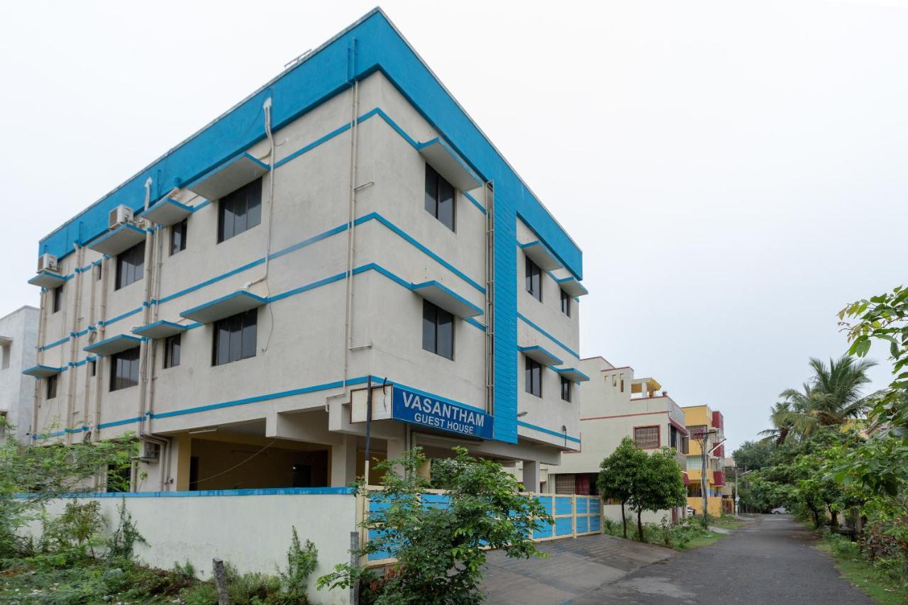 Oyo 16622 Vasantham Guest House Chennai Dış mekan fotoğraf